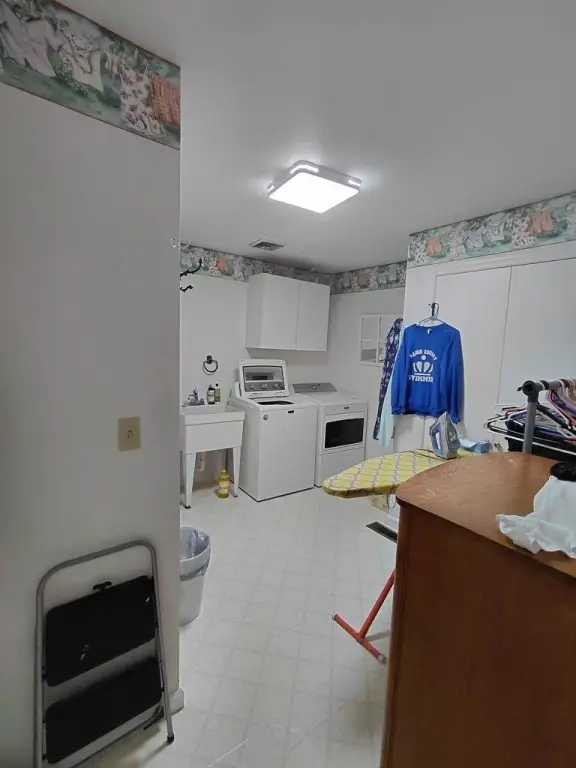 Picture 10