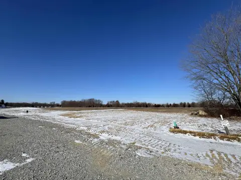 Residential Land in Mitchell, IN