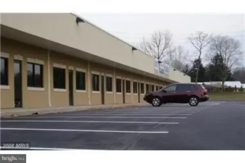 HAGERSTOWN Retail and Office Space