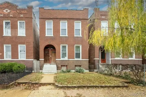 Updated Duplex in Tower Grove