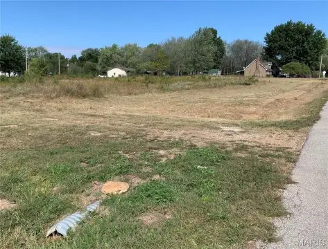 Residential Land in Belle, MO