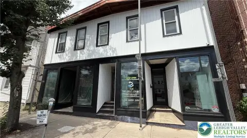 Retail Storefront in Downtown Nazareth