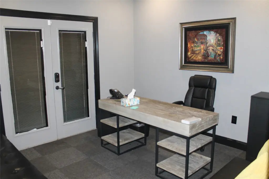 Picture 4