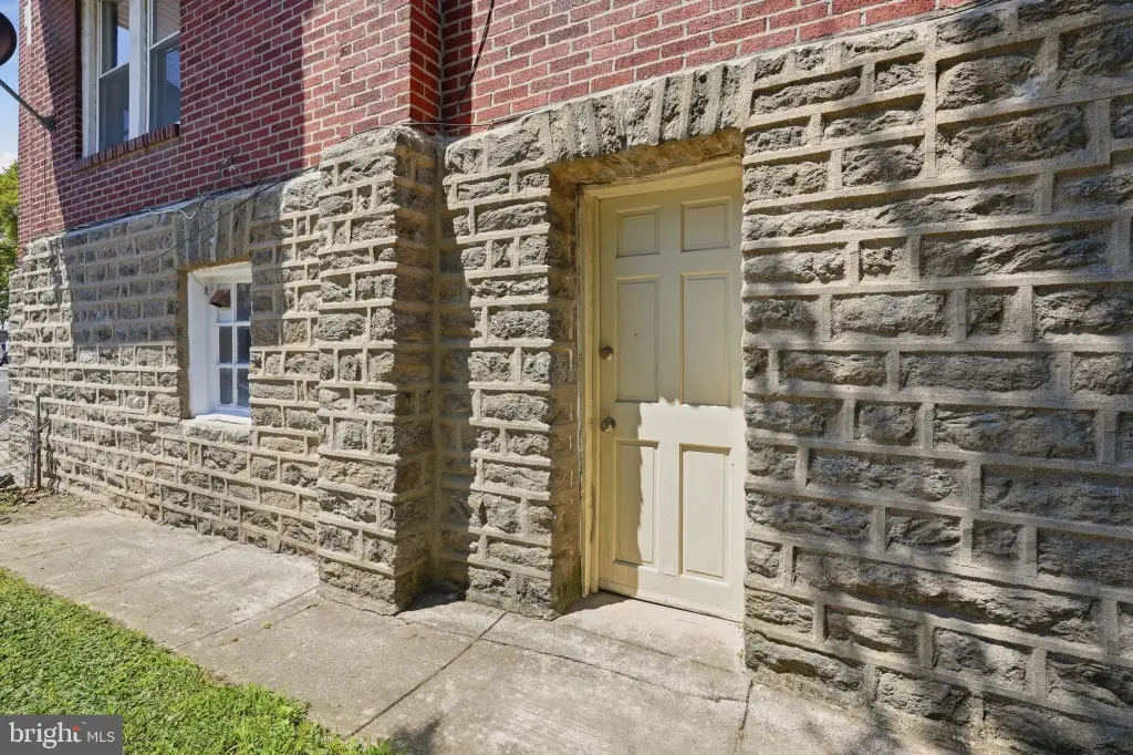 Picture 19