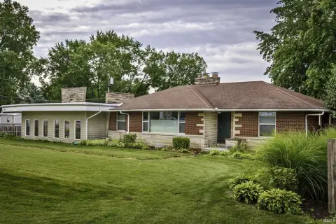 Mixed-Use Property with Fenced Lot