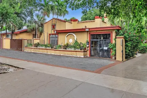 8-Unit Apartment Property