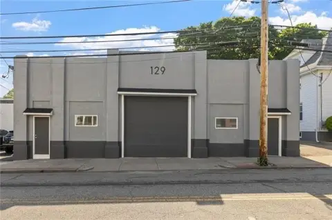 Masonry Warehouse with Loading Doors