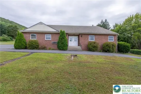 Versatile Commercial Property on Route 309