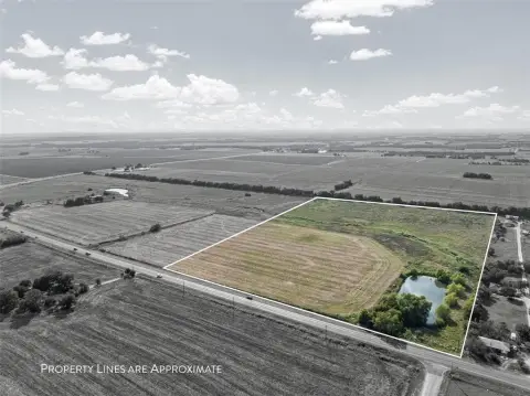 Expansive Land in Burlington, Texas