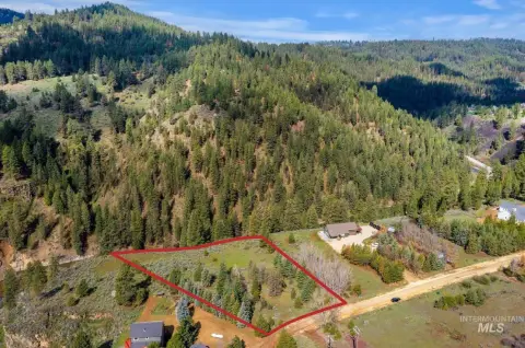 Recreation Land Parcel with Mountain Views