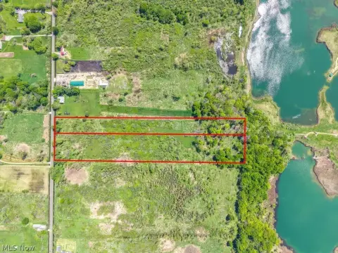 Hunting Land with Existing Blinds