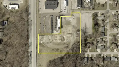 Commercial Land in Peru, IL