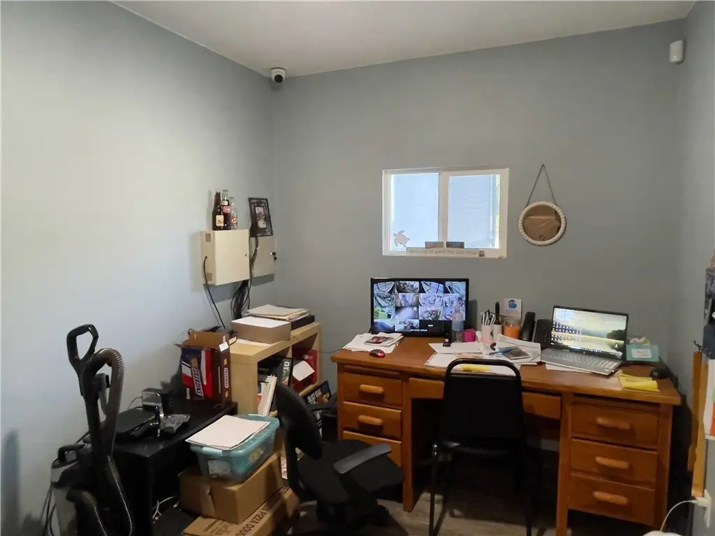 Picture 19