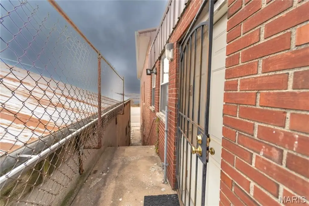Picture 16