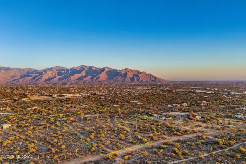 15 Acres in Scenic Tucson