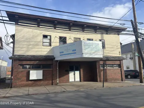 Dupont Commercial Building with Kitchen