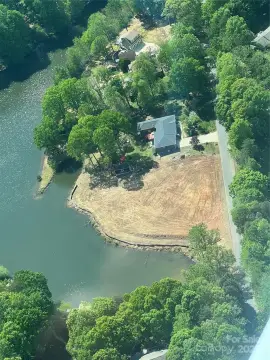 Pond Frontage Land in Mooresville
