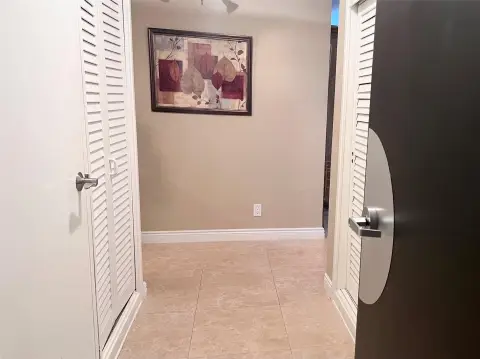 Fort Lauderdale Condo Near Beach