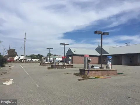 1.21 Acre Commercial Land Opportunity