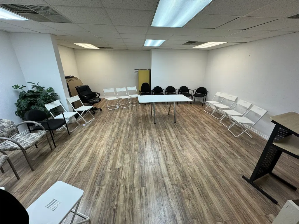 Picture 4