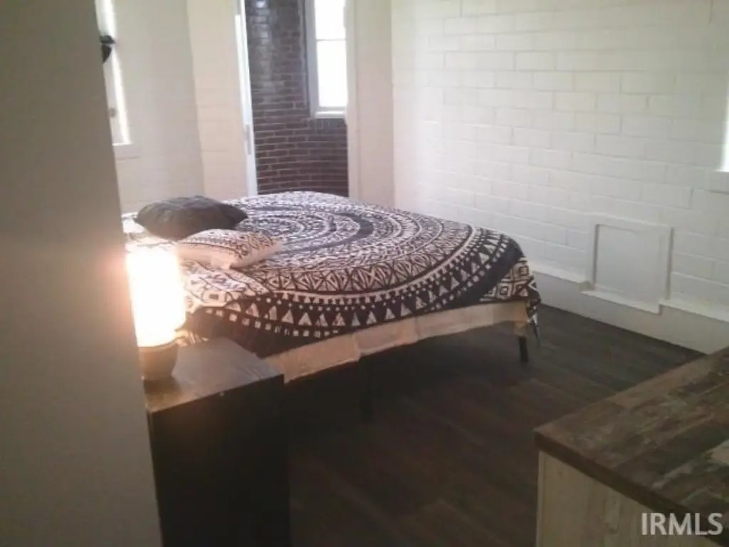 Picture 9