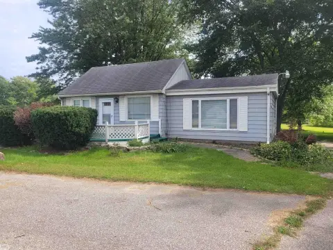 Commercial Land in High-Traffic Area