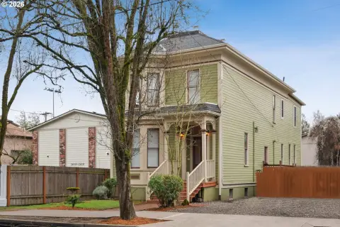 Victorian 4-Plex in Buckman