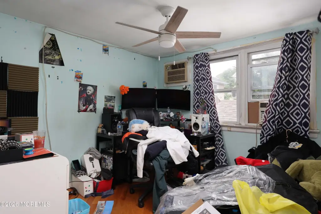 Picture 11