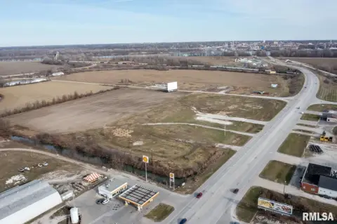 Taylor, MO Commercial Land Lease
