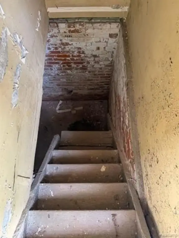 Picture 36