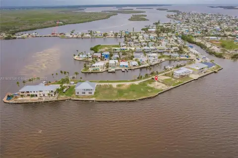 Waterfront Lot in Matlacha, FL