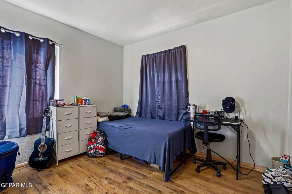 Picture 25