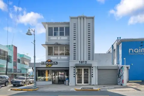 Three-Level Mixed-Use Building