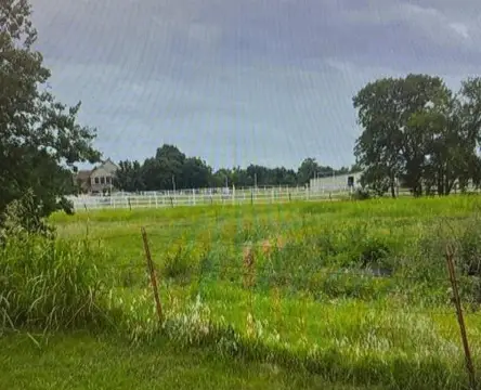 Land in Quiet Country Setting