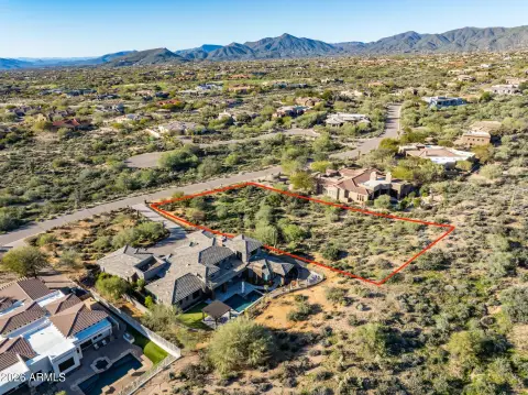 Scottsdale Land Backing to Preserve