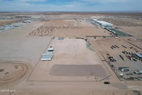 East El Paso 5-Acre Tract
