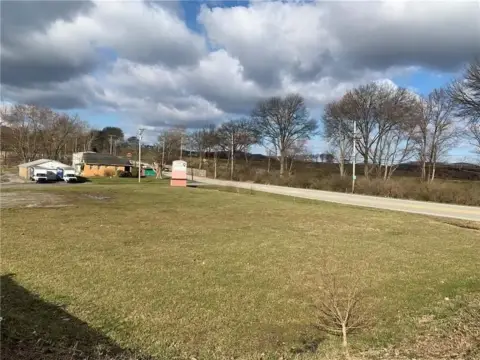 Commercial Land in Plum Boro