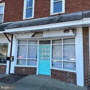 Storefront Lease in Camden, NJ