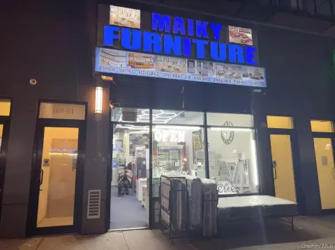 Storefront with Basement in Corona