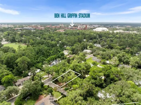 Land Near University of Florida