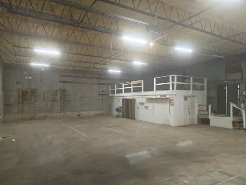 Heated Flex Space with Garage