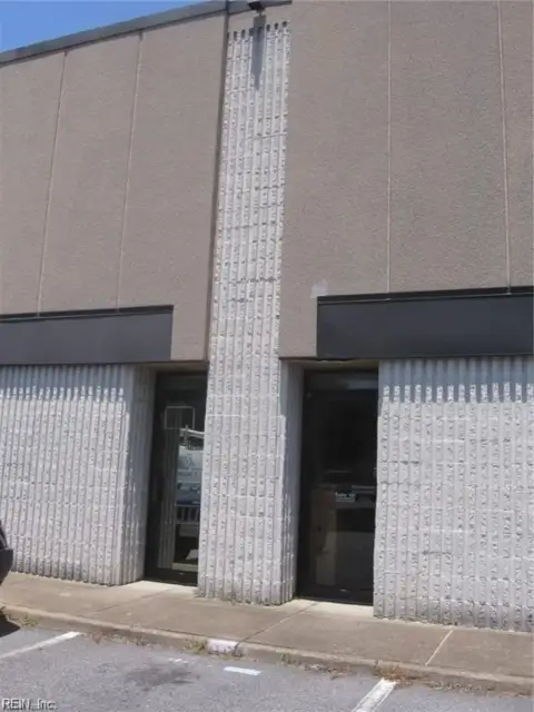 Flex Space in Lynnhaven Corridor