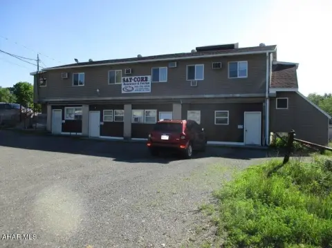 Manufacturing Property with Garages