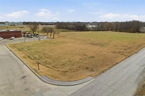 Prime Commercial Lot in Owasso