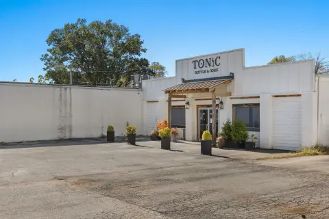 Remodeled Commercial Property, Muscle Shoals