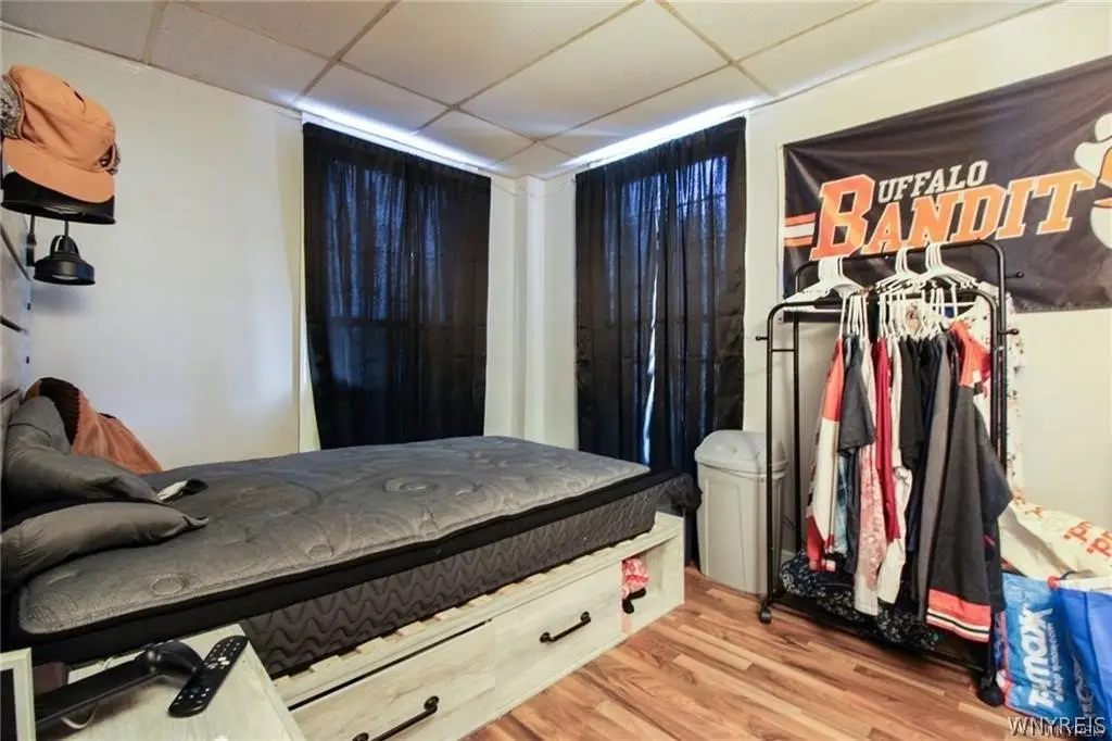 Picture 10