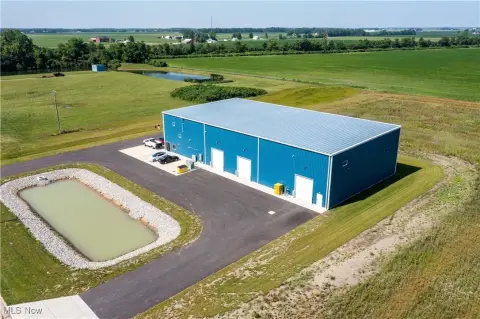 Versatile Commercial Property in Monroeville