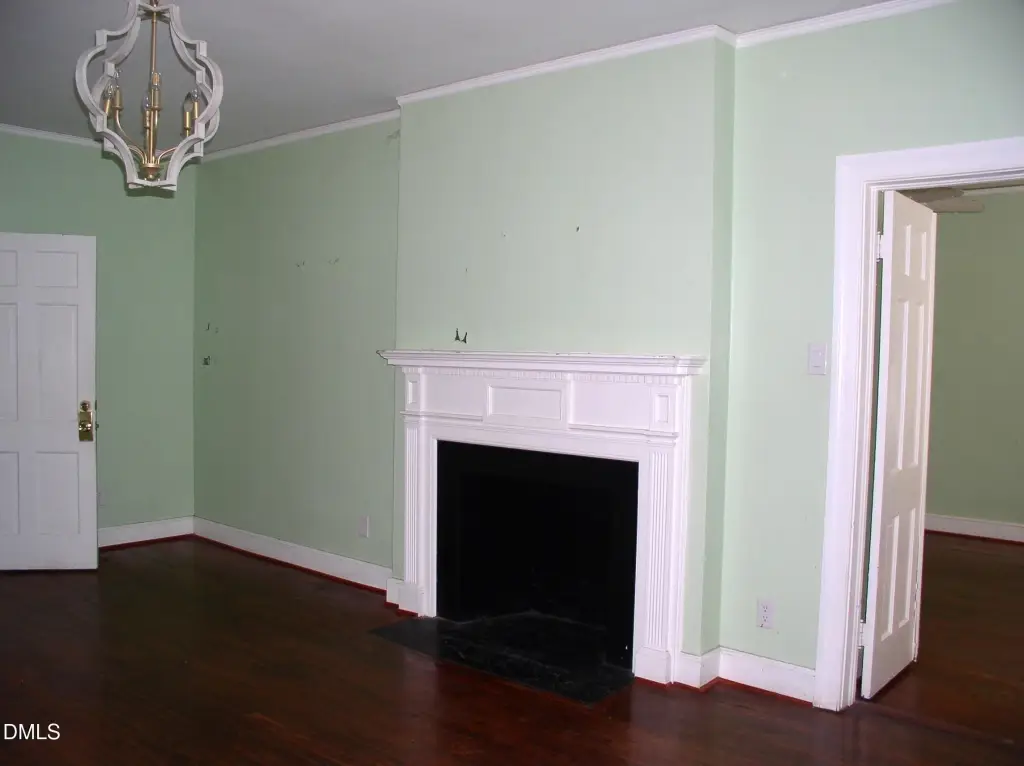 Picture 4
