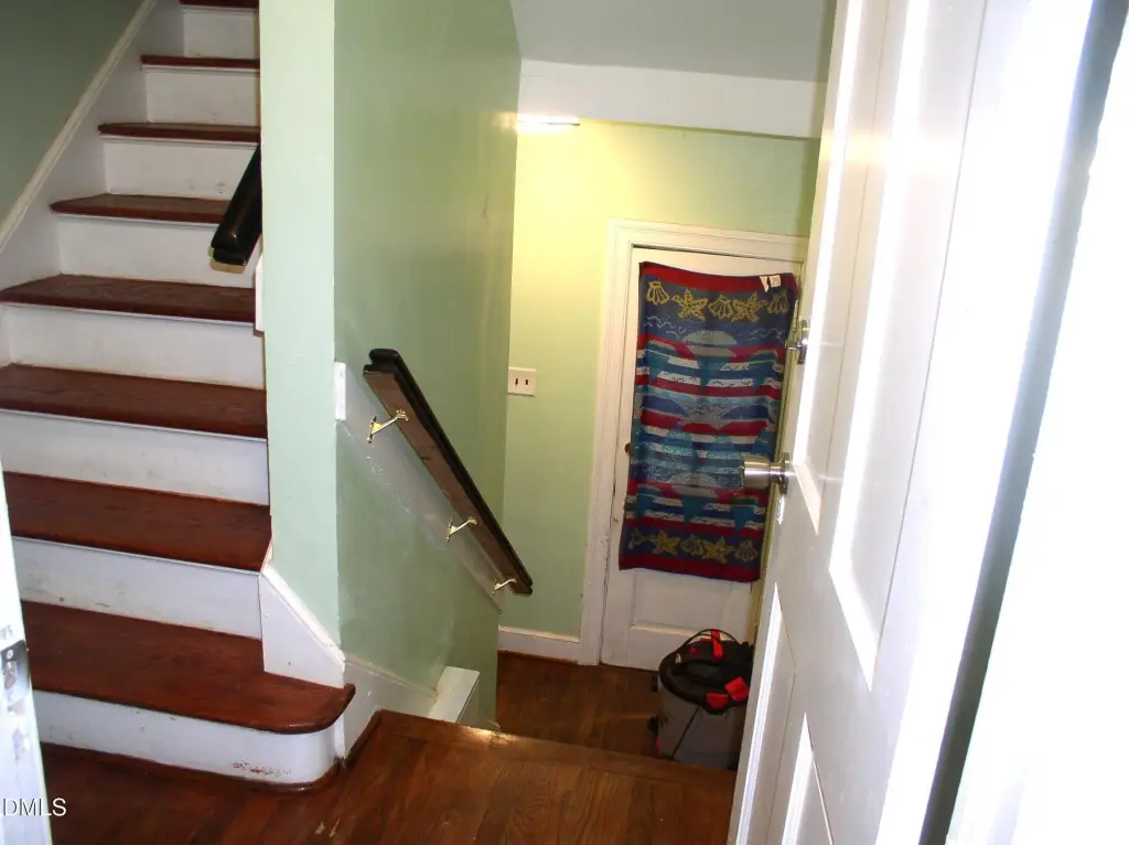 Picture 19