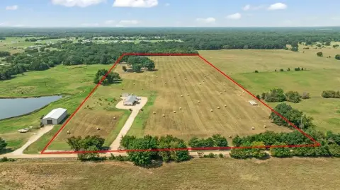 Versatile 23-Acre Lamar County Ranch